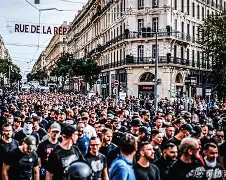 乐动体育官方网站-法兰克福队众志成城，追逐胜利的梦想(深圳法兰克福展会深圳汽配2023年时间)